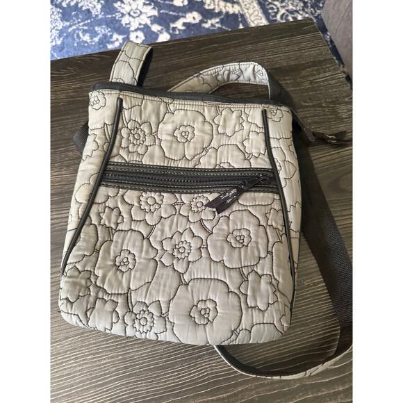 Thirty One Handbags - Thirty-One Gray Quilted Poppy Floral Adjustable Crossbody